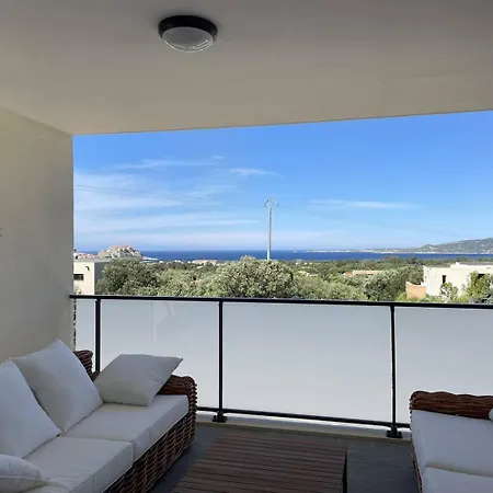 Vue Imprenable Sur La Baie De *