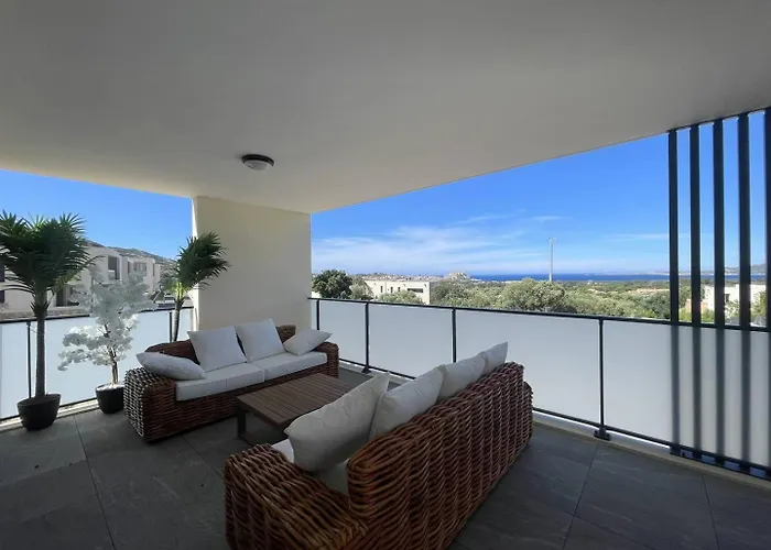 Apartment Vue Imprenable Sur La Baie De Calvi (Corsica)